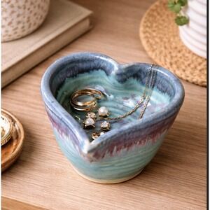 VTG Lisa Howe Studio Pottery Heart Bowl Signed Blue Drip Glaze MCM Art Catch all